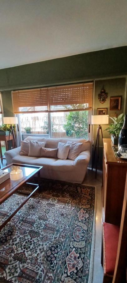 115m2 K.g * Athen